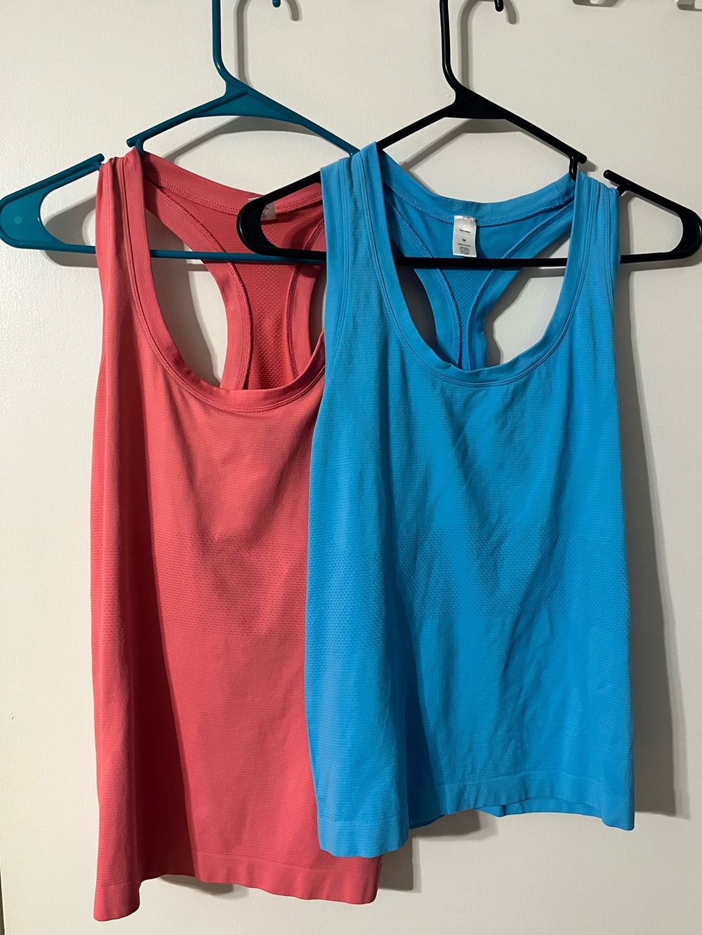 🩷🩵 Amazon Brand Seamless Tank Bundle